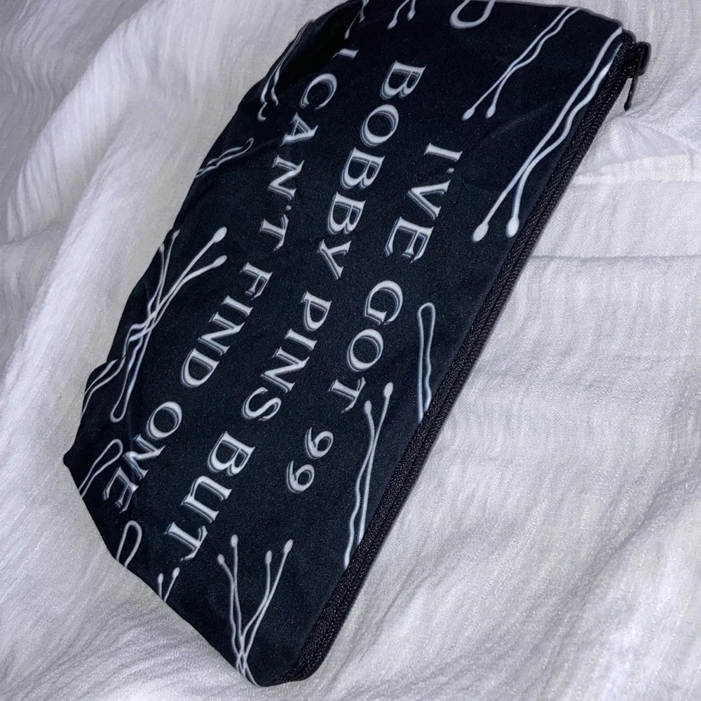 Cosmetic Case NWOT Make up Pouch Unbranded Black & White - Picture 14 of 15